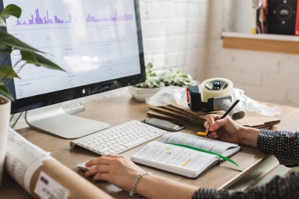 Why Writers Need a Strong Online Presence